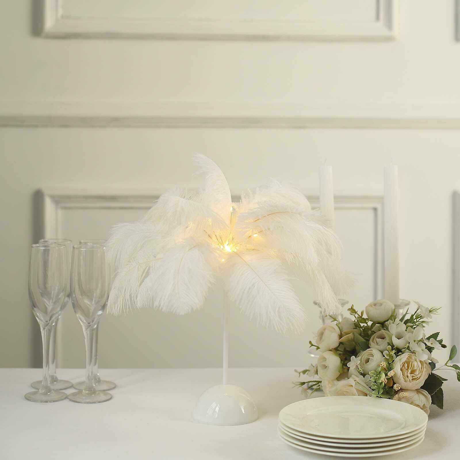 Hot Deal! White LED Cordless Table Lamp with Ostrich Feather Design for Wedding Centerpiece