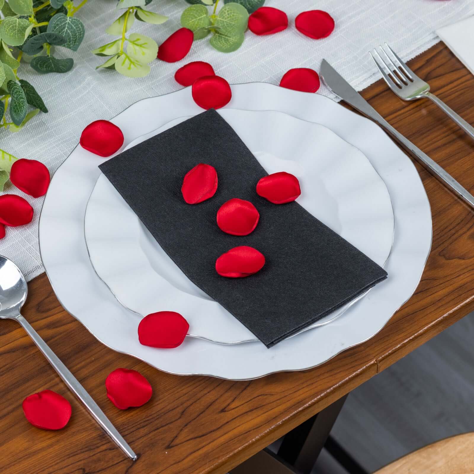 Hot! 400-Pack Red Matte Silk Round Rose Petal Confetti for Event Tables