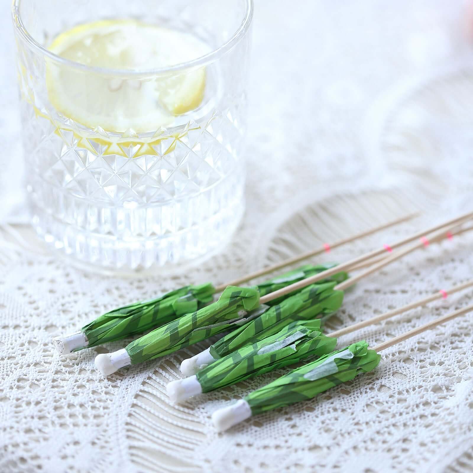 Eco-Friendly 50-Pack Green Bamboo Cocktail Picks with Tropical Leaf Parasol Design