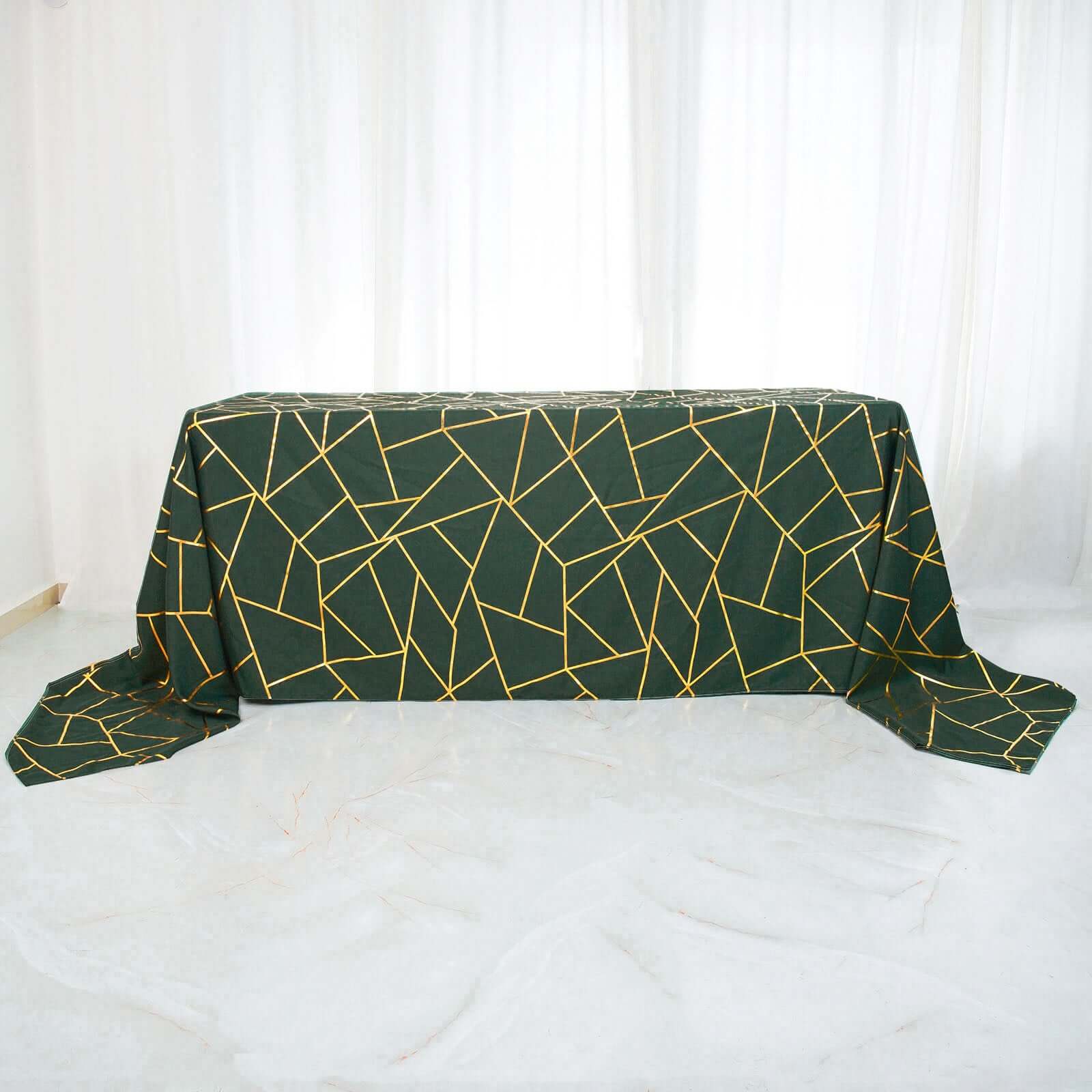 Hot Sale! Wrinkle-Resistant Seamless Polyester Tablecloth in Hunter Emerald Green with Gold Foil Geometric Pattern, 90x132