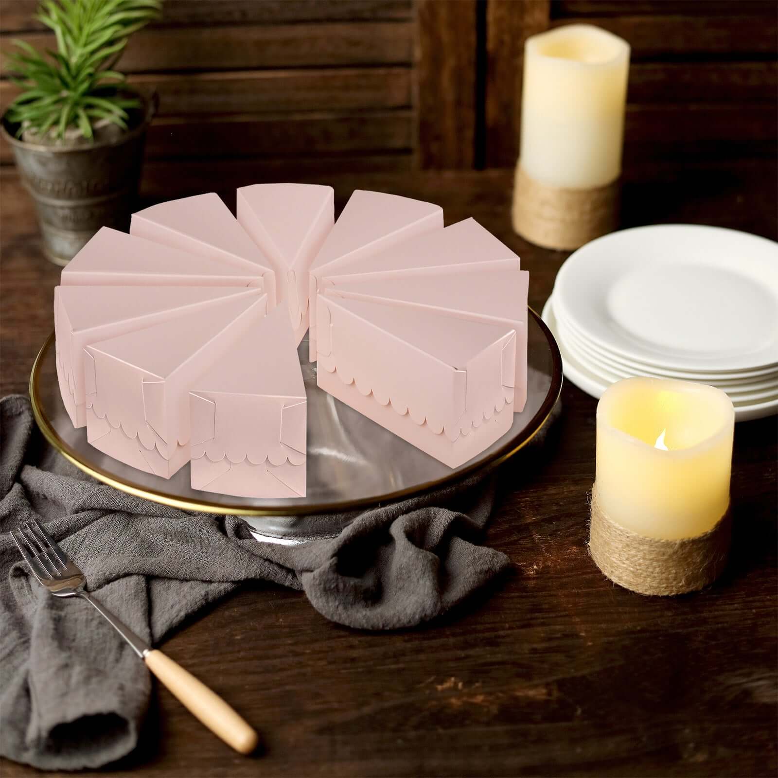 10-Pack Blush Cardstock Triangle Cake Slice Boxes with Scalloped Tops for Dessert Takeaways