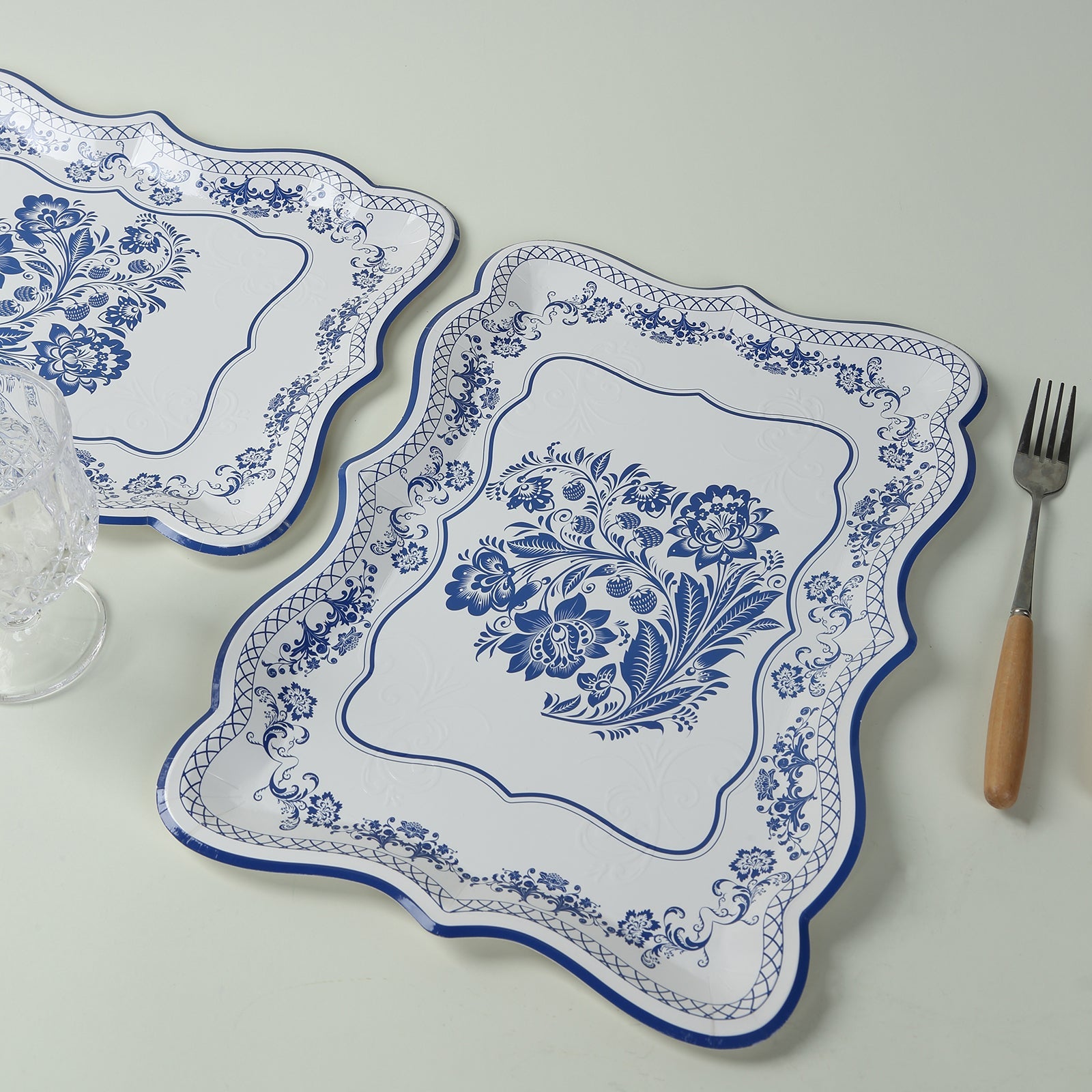 10-Pack Heavy Duty Disposable 400GSM Cardboard Serving Trays with White & Royal Blue Damask Floral Pattern for Weddings & Parties