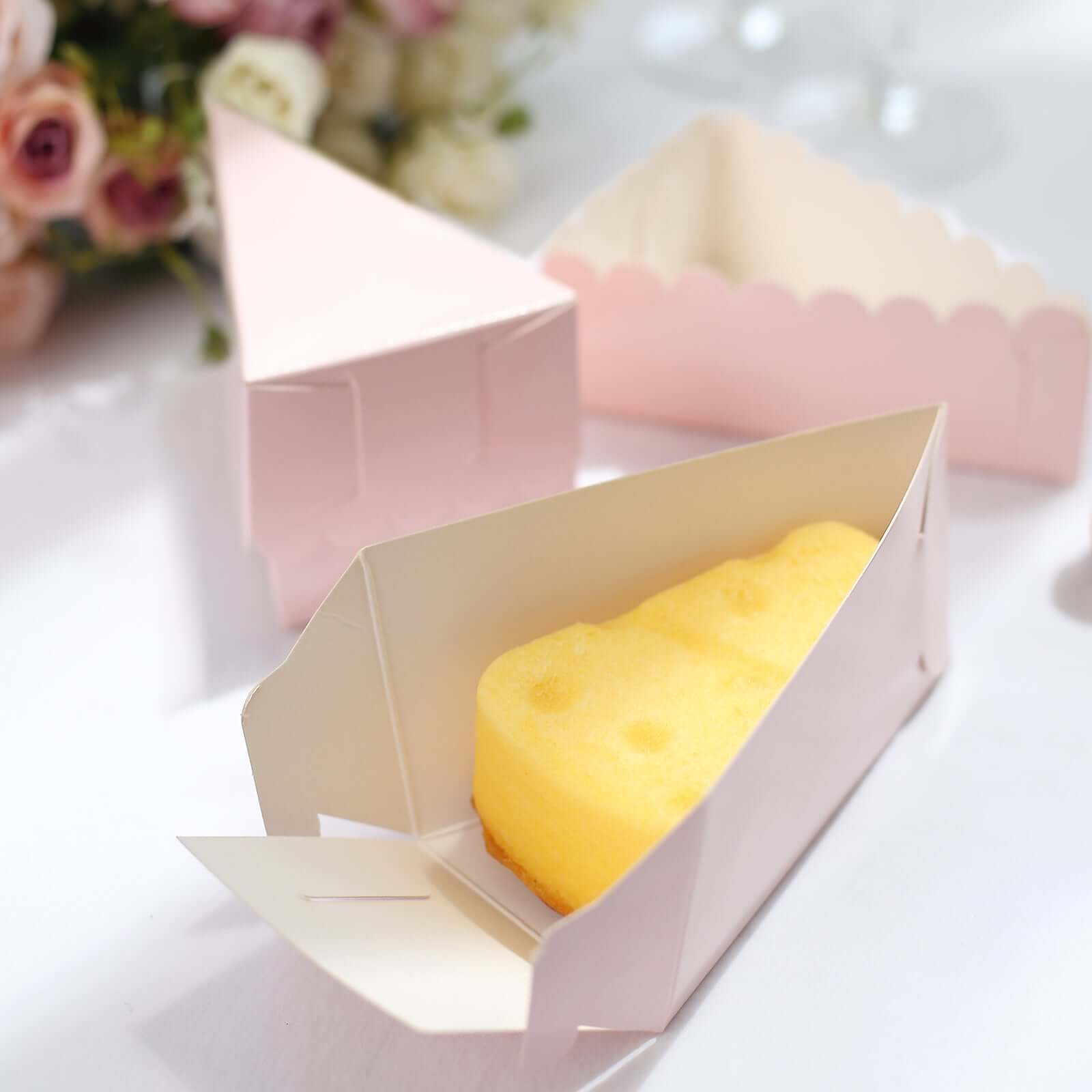10-Pack Blush Cardstock Triangle Cake Slice Boxes with Scalloped Tops for Dessert Takeaways
