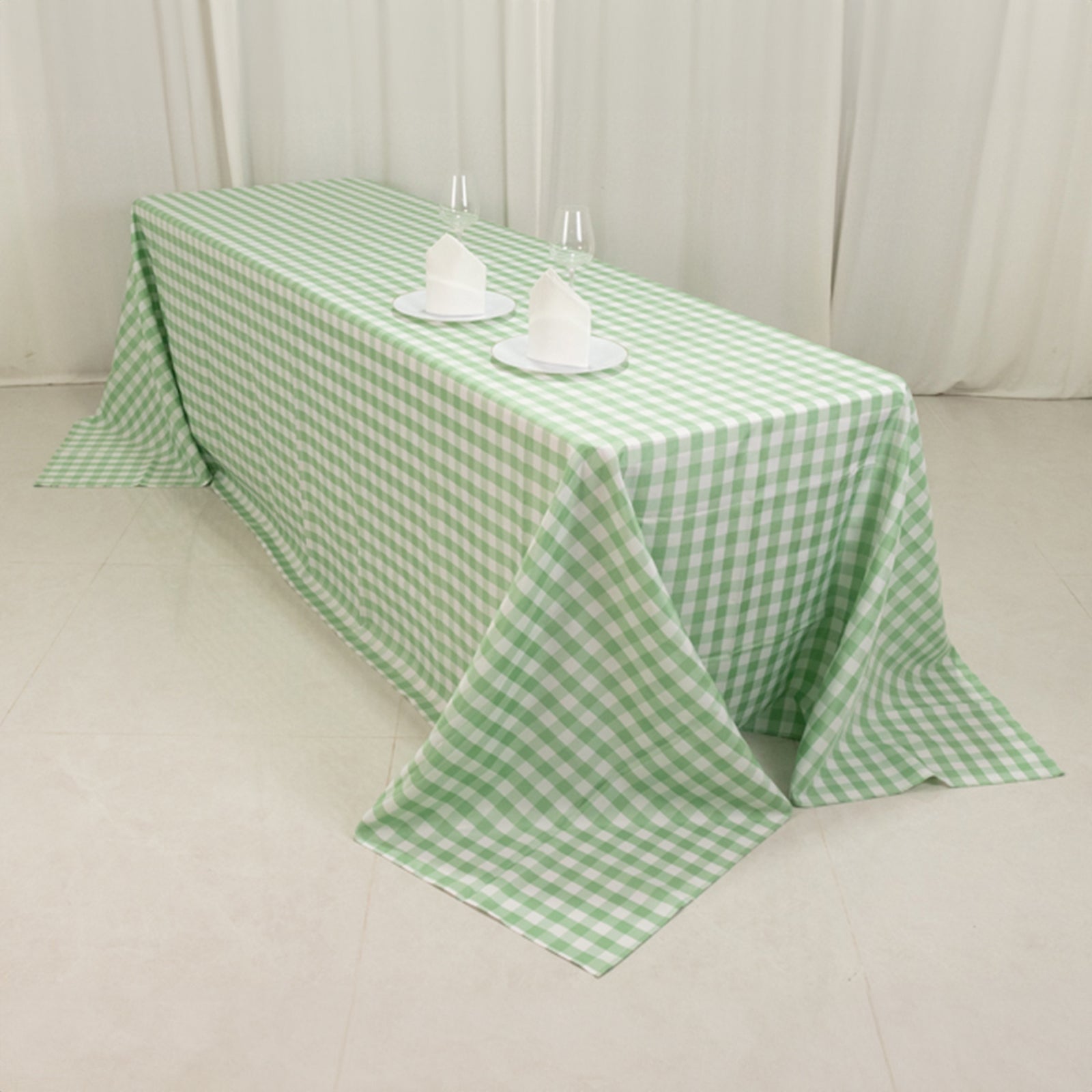 Premium Seamless Checkered Buffalo Plaid Polyester Tablecloth in White and Sage Green, 90x156