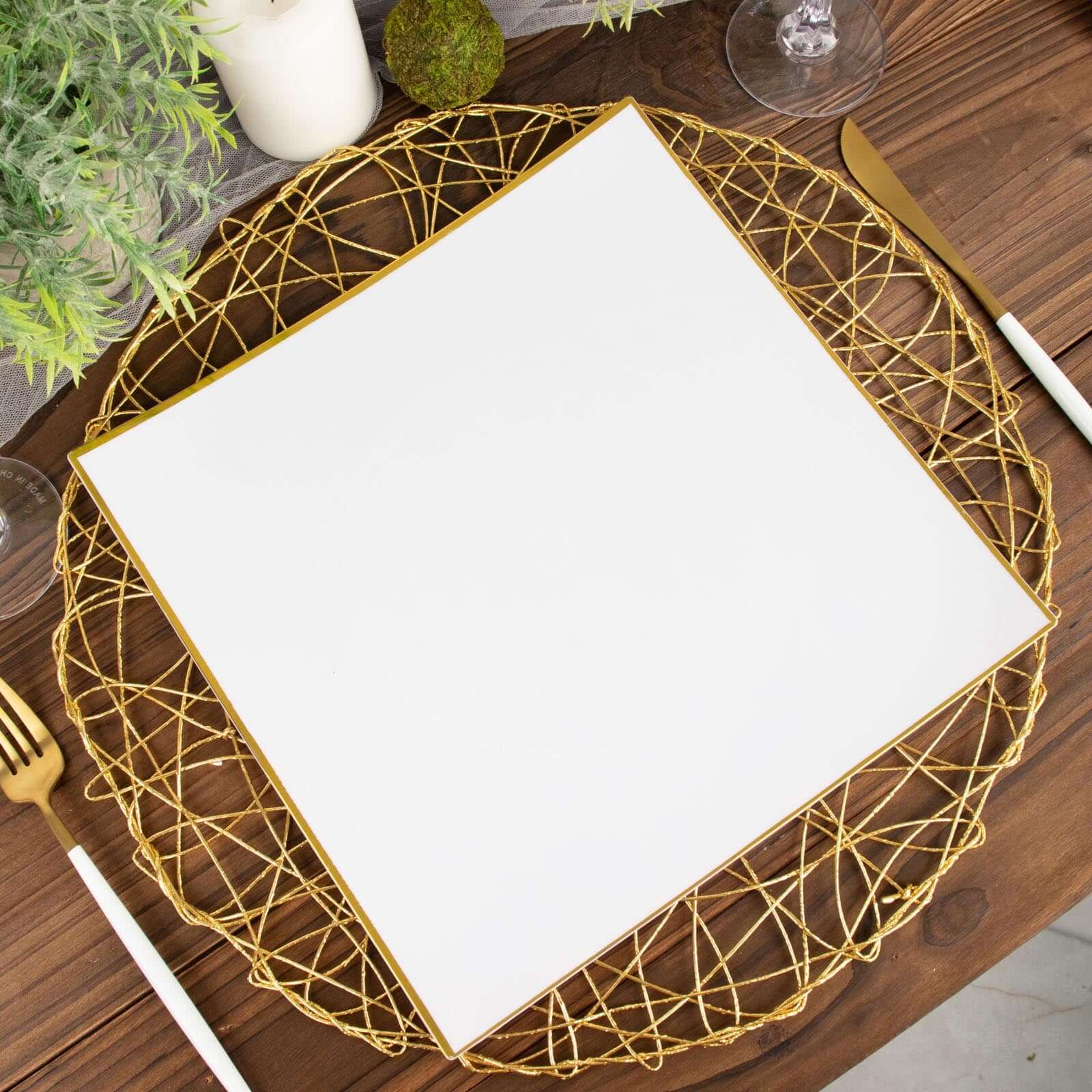 10-Piece White Concave Square Plastic Dinner Plates with Gold Rim - Disposable for Weddings & Special Events