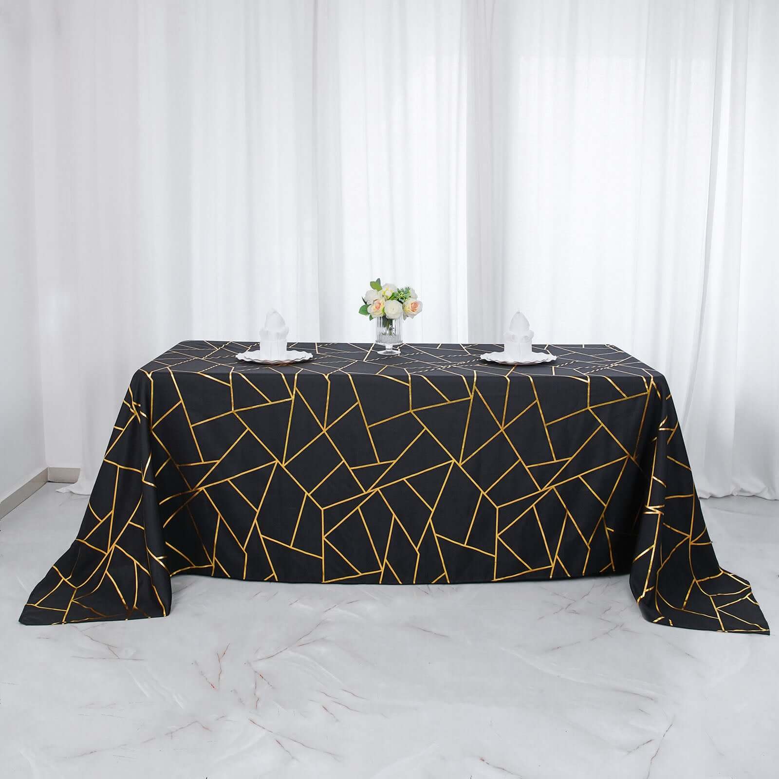 Hot Sale! Wrinkle-Resistant Polyester Black Seamless Tablecloth with Gold Foil Geometric Pattern, 90x132