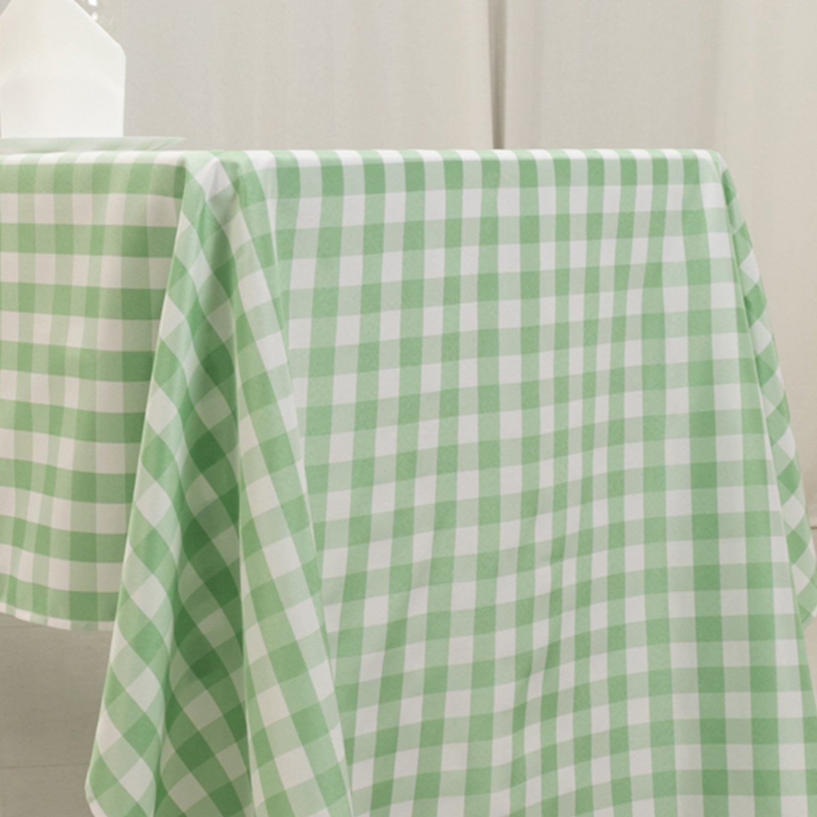 Hot! White/Sage Green Buffalo Plaid Polyester 60x126 Rectangle Tablecloth