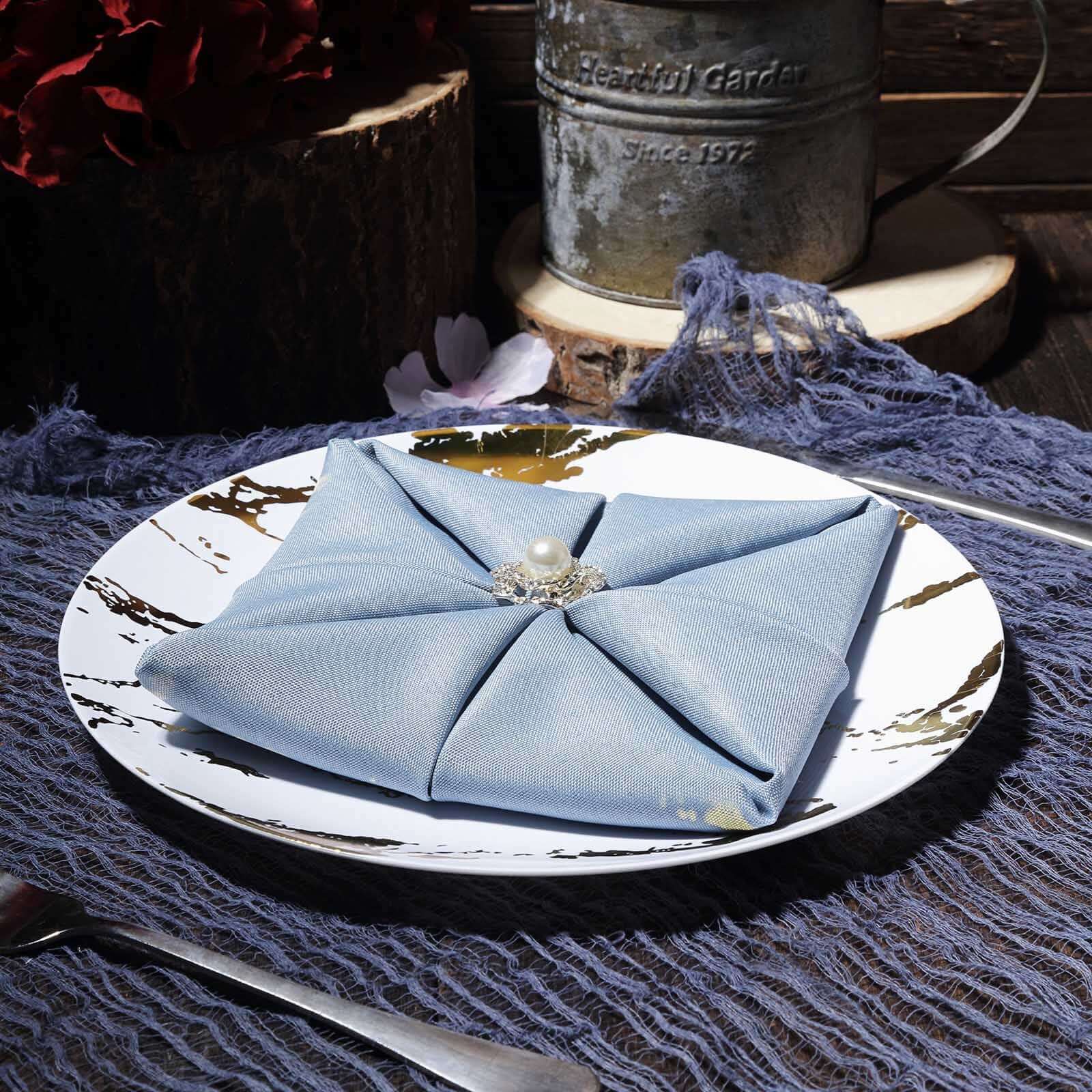 10-Piece Set of White Plastic Round Dinner Plates with Gold Marble Print for Elegant Parties