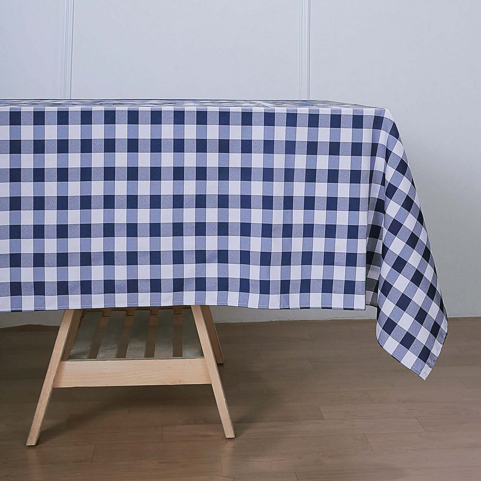 White and Navy Blue Buffalo Plaid Polyester Rectangle Tablecloth, 60x126