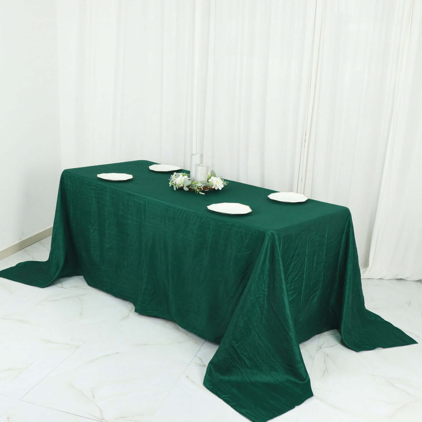 Exclusive Hunter Emerald Green Crinkle Taffeta 90x132 Rectangle Seamless Tablecloth