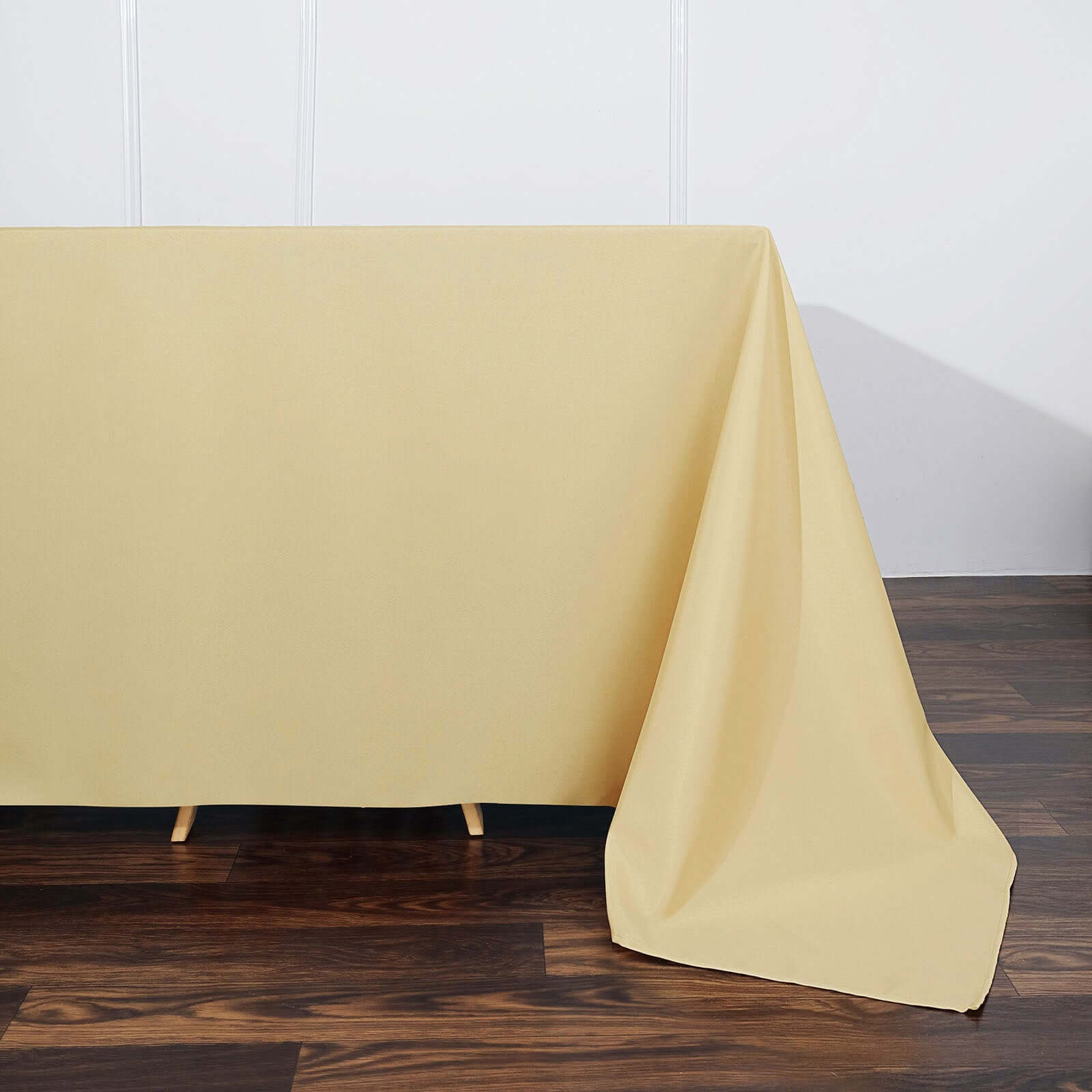 Champagne Seamless Wrinkle-Resistant Polyester Rectangle Tablecloth 90x132 - Ideal for Events