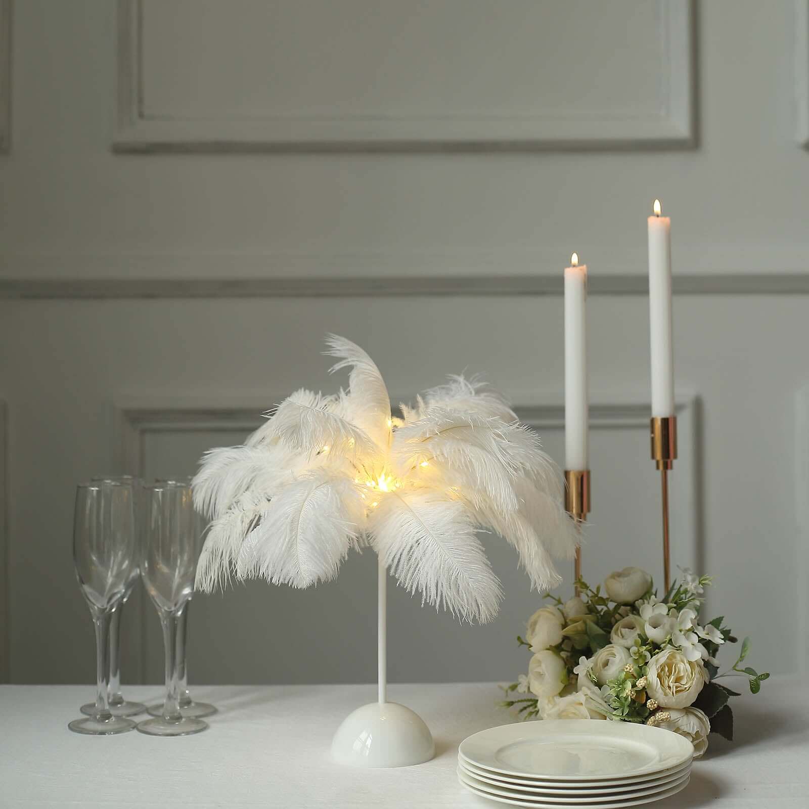 Hot Deal! White LED Cordless Table Lamp with Ostrich Feather Design for Wedding Centerpiece