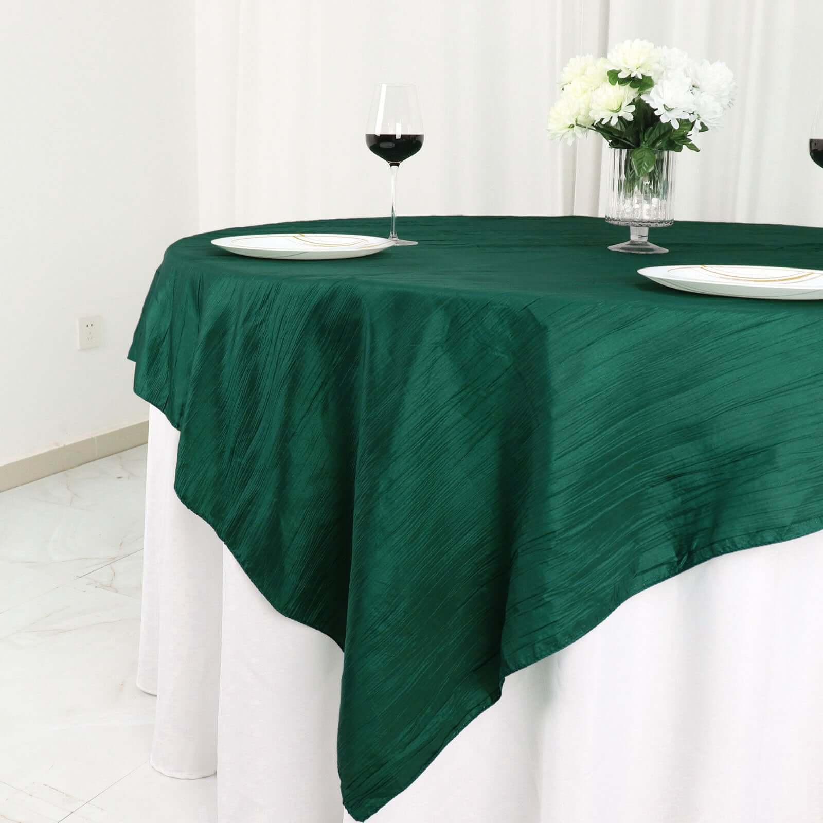 72x72 Square Hunter Emerald Green Accordion Crinkle Taffeta Table Overlay