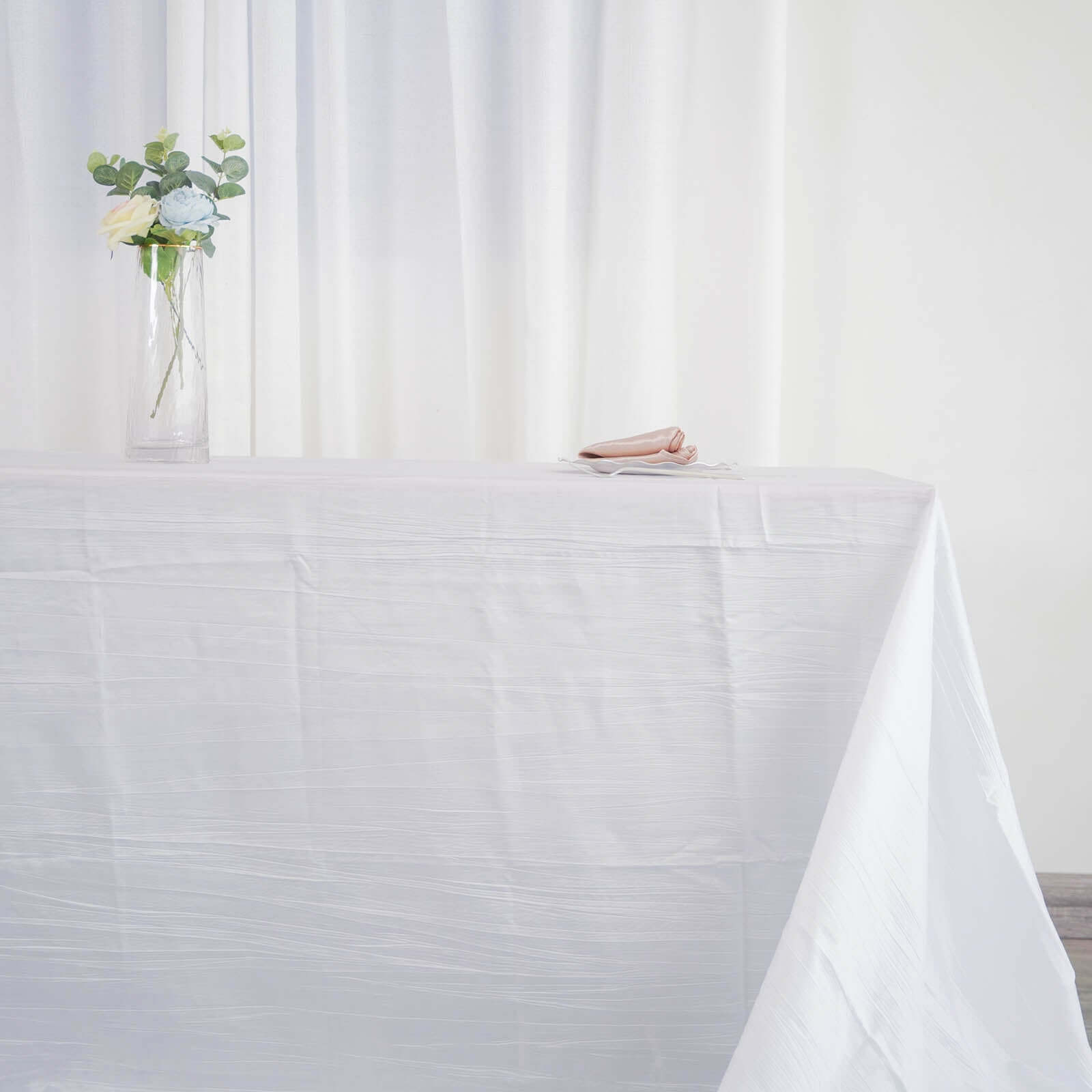 Stylish White Crinkle Taffeta Rectangle Tablecloth for Celebrations - 90x156