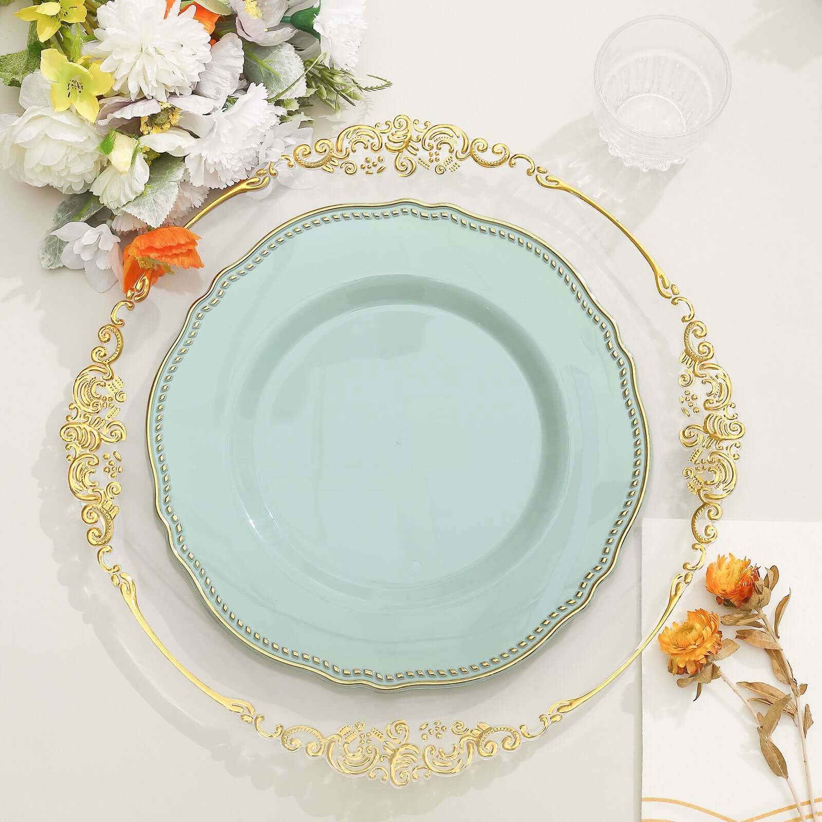 Disposable 10-Pack Large Plastic Dinner Plates in Jade with Gold Scalloped Rim