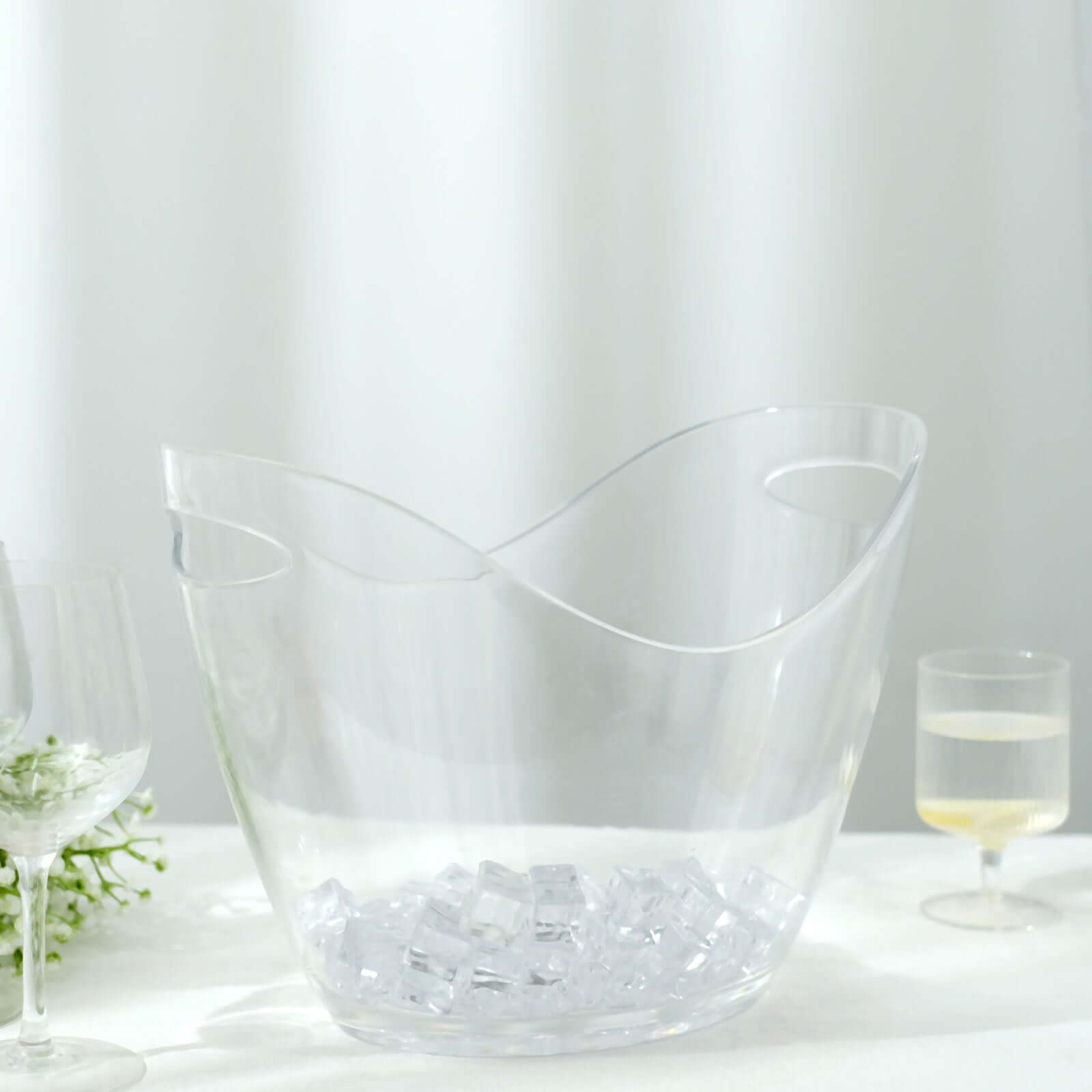 Large Capacity Clear Plastic Boat Shaped Party Ice and Drinks Bucket - 7 Liter for Indoor & Outdoor Gatherings