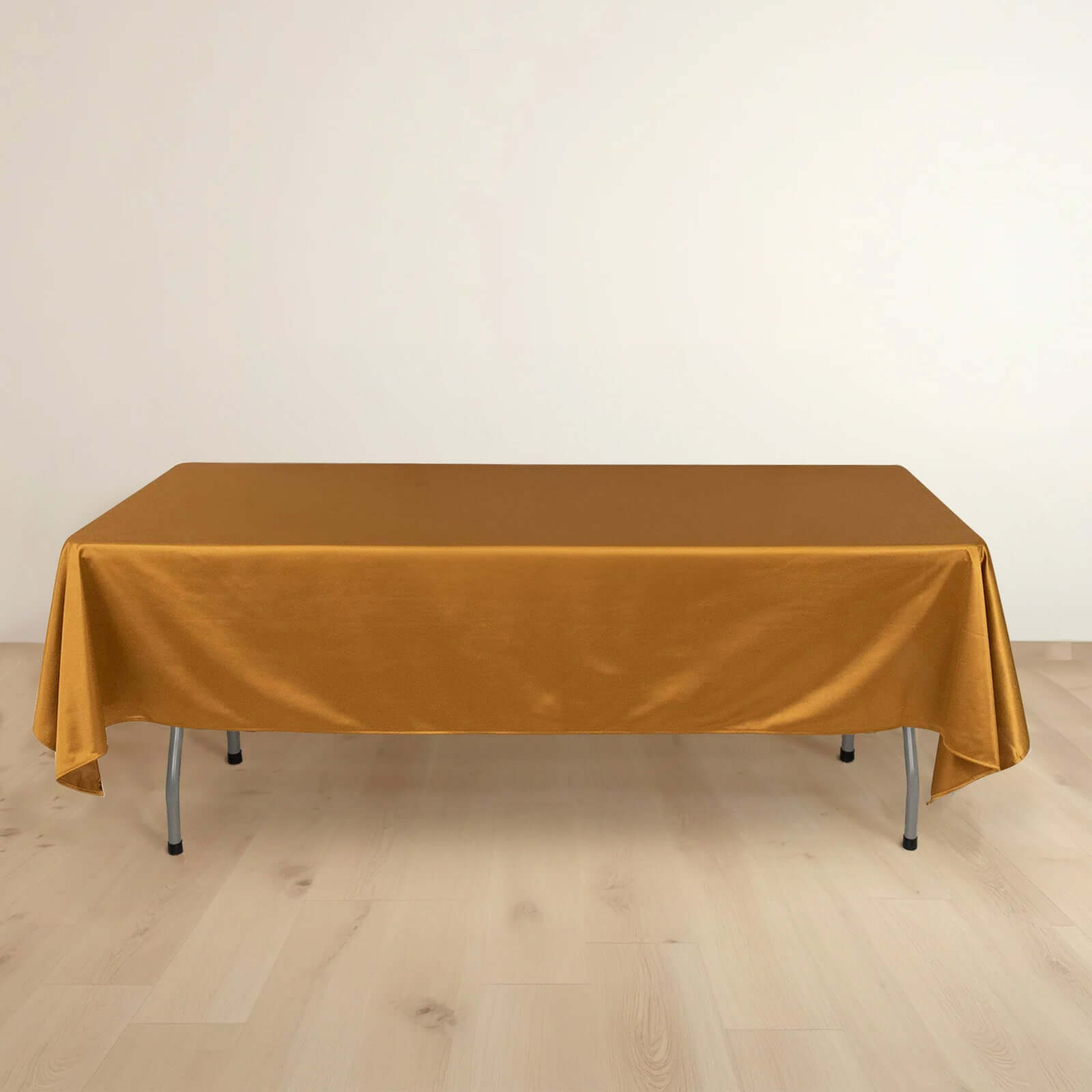 Exclusive Wrinkle-Free Shimmering Gold Scuba Tablecloth for Weddings & Parties