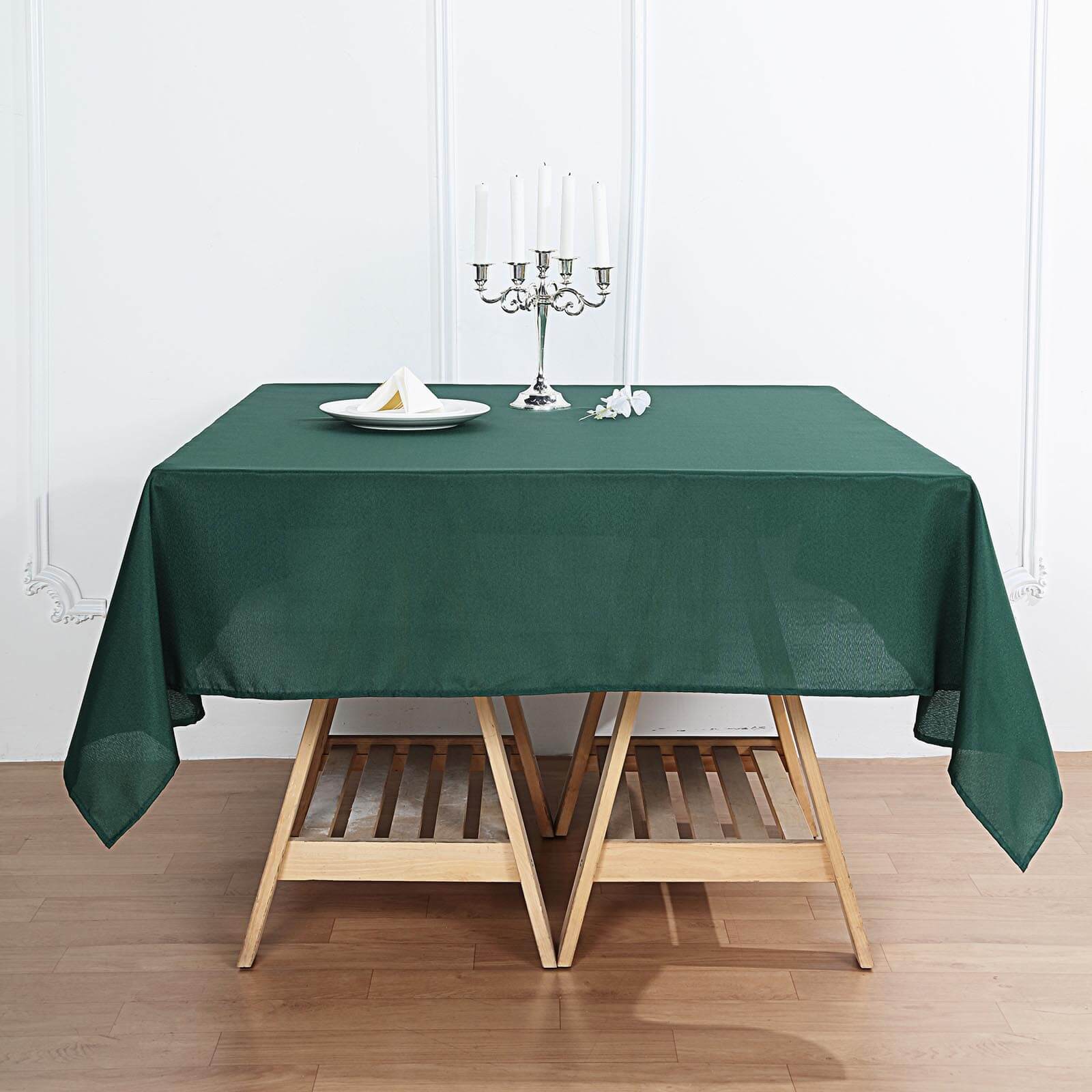 Wrinkle-Resistant & Durable 54x54 Polyester Square Tablecloth in Hunter Emerald Green