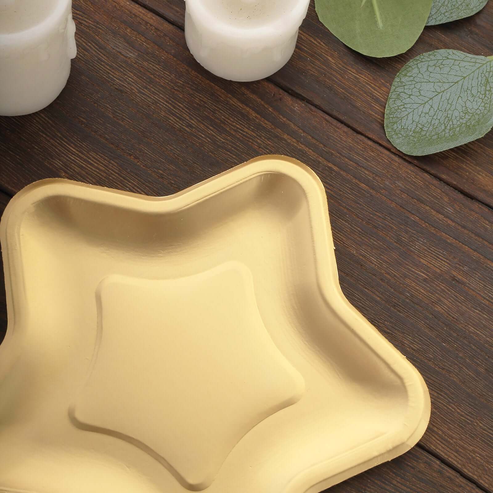 25-Piece Matte Gold Star-Shaped Eco-Friendly Disposable 300GSM 7-Inch Dessert Plates for Festivities