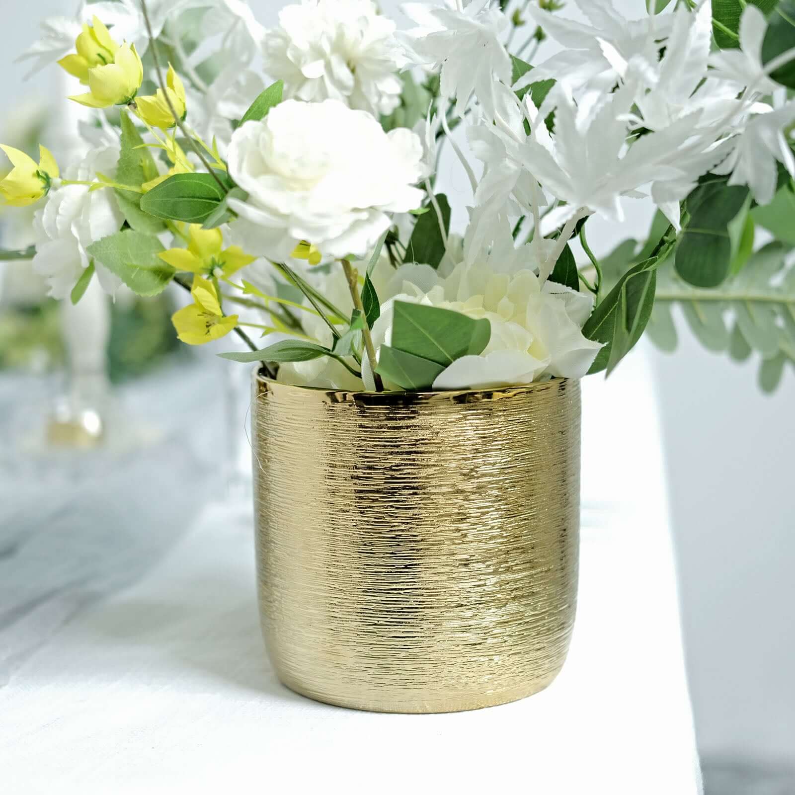 Hot Deal! 2-Pack Metallic Gold Ceramic Indoor Flower Plant Pots with Textured Round Design