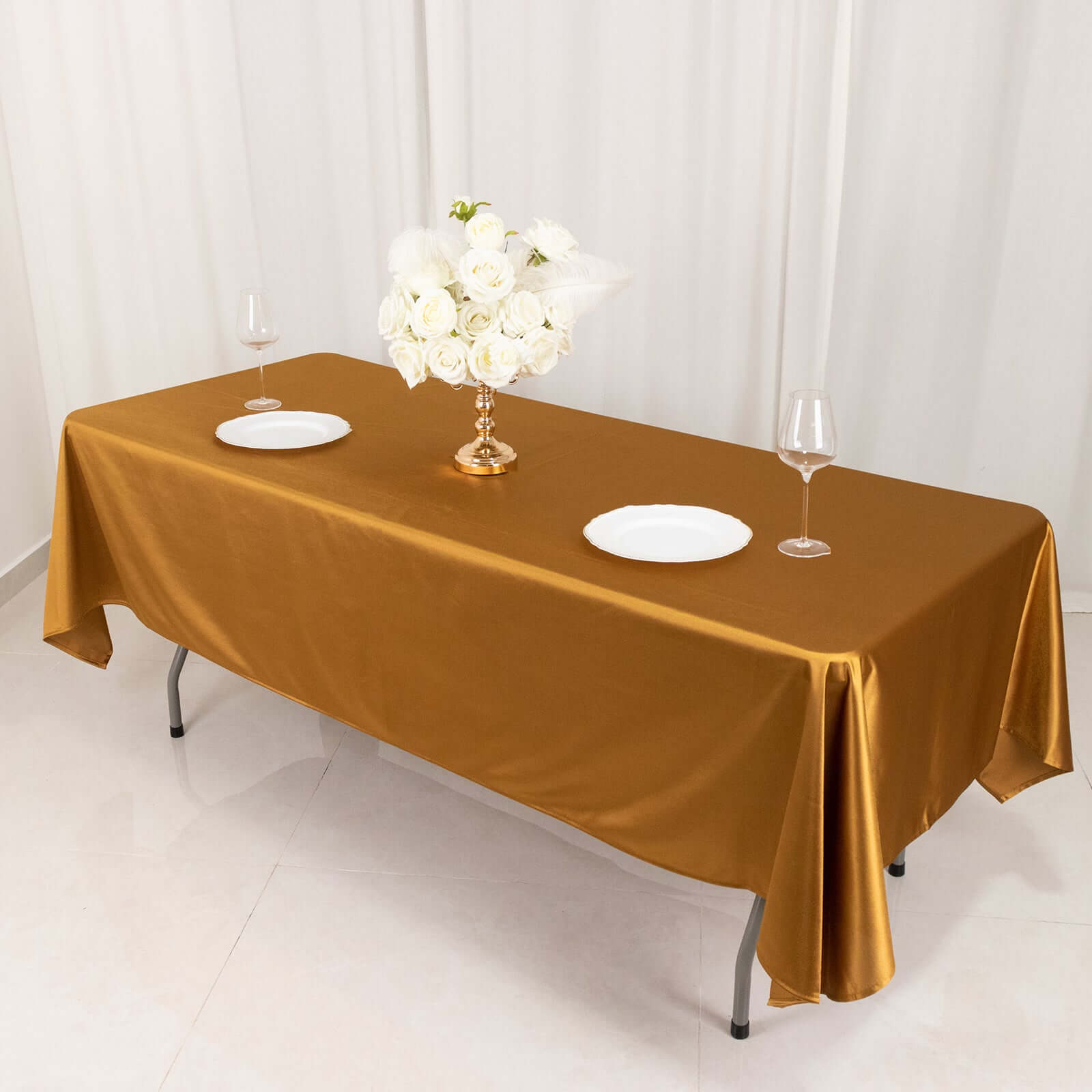 Exclusive Wrinkle-Free Shimmering Gold Scuba Tablecloth for Weddings & Parties