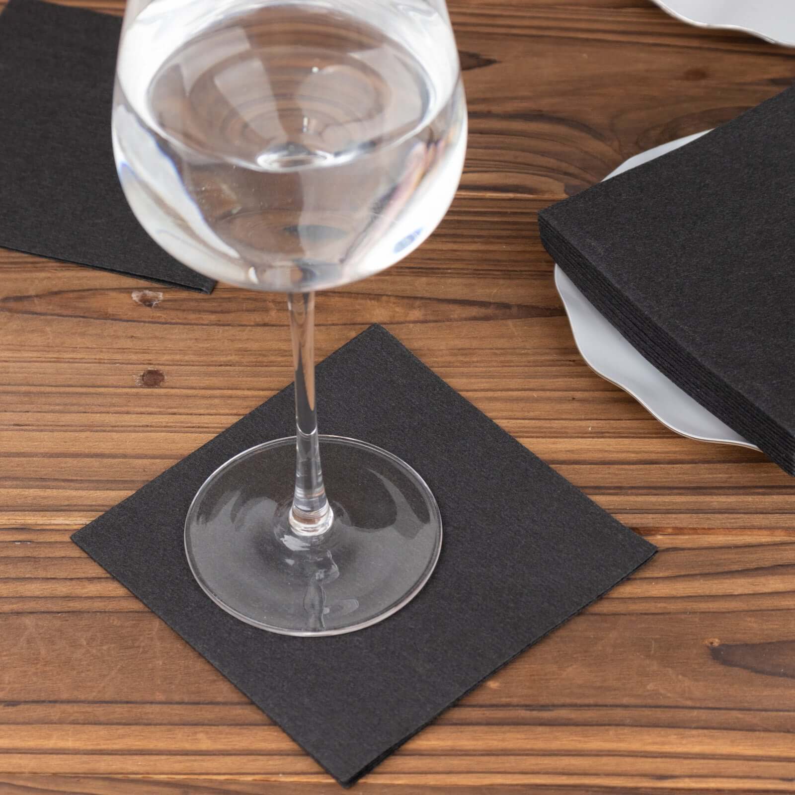 20-Pack Black 5x5 Airlaid Paper Cocktail Napkins - Soft, Absorbent & Linen-Like