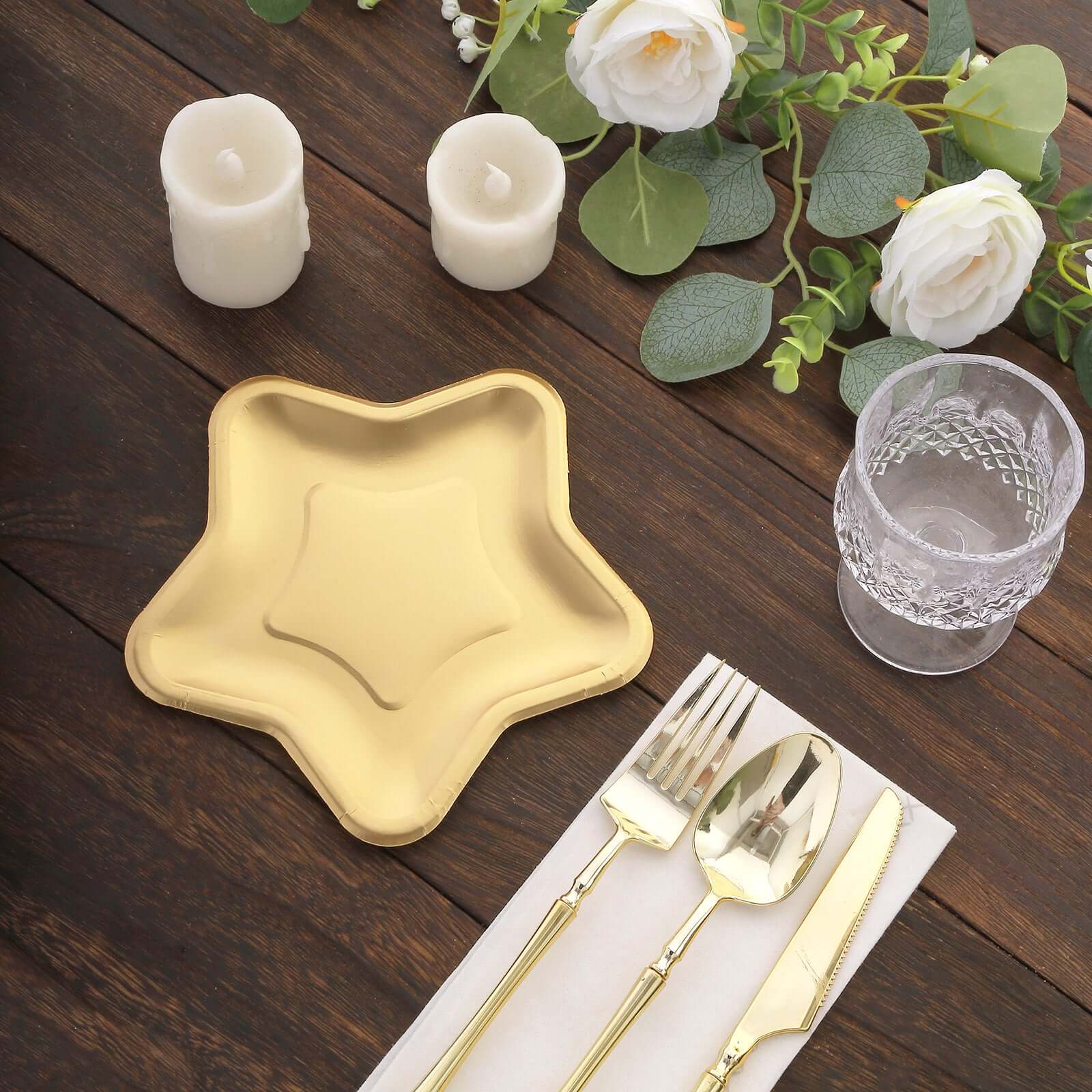 25-Piece Matte Gold Star-Shaped Eco-Friendly Disposable 300GSM 7-Inch Dessert Plates for Festivities