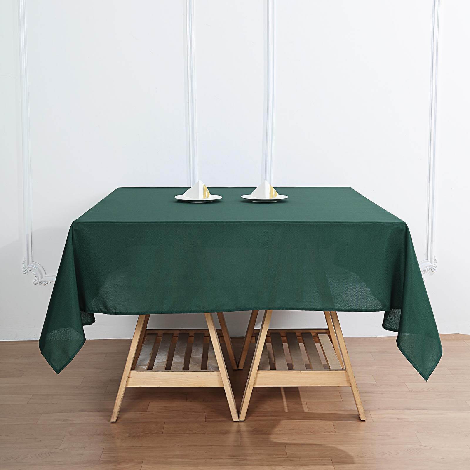 Wrinkle-Resistant & Durable 54x54 Polyester Square Tablecloth in Hunter Emerald Green