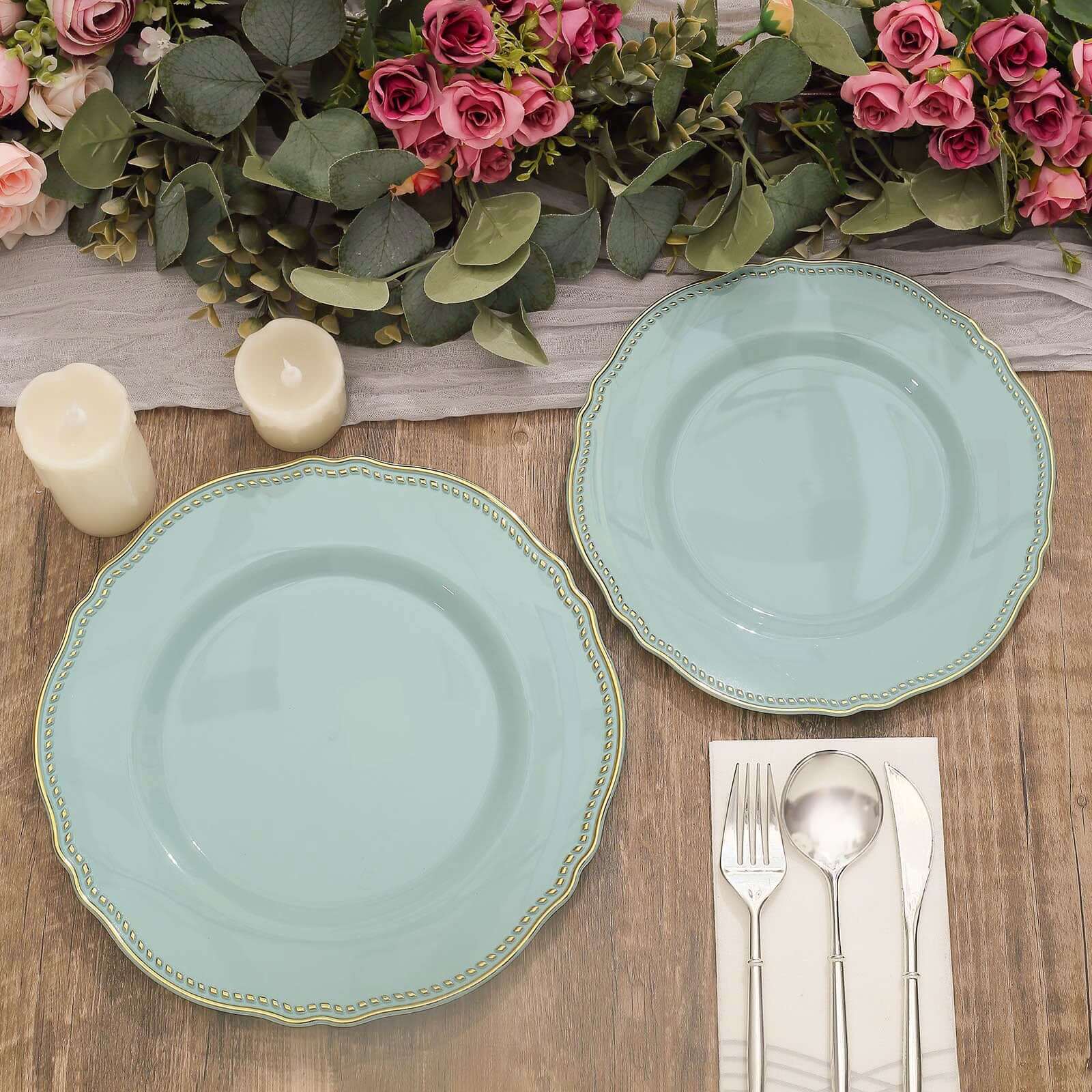 Disposable 10-Pack Large Plastic Dinner Plates in Jade with Gold Scalloped Rim