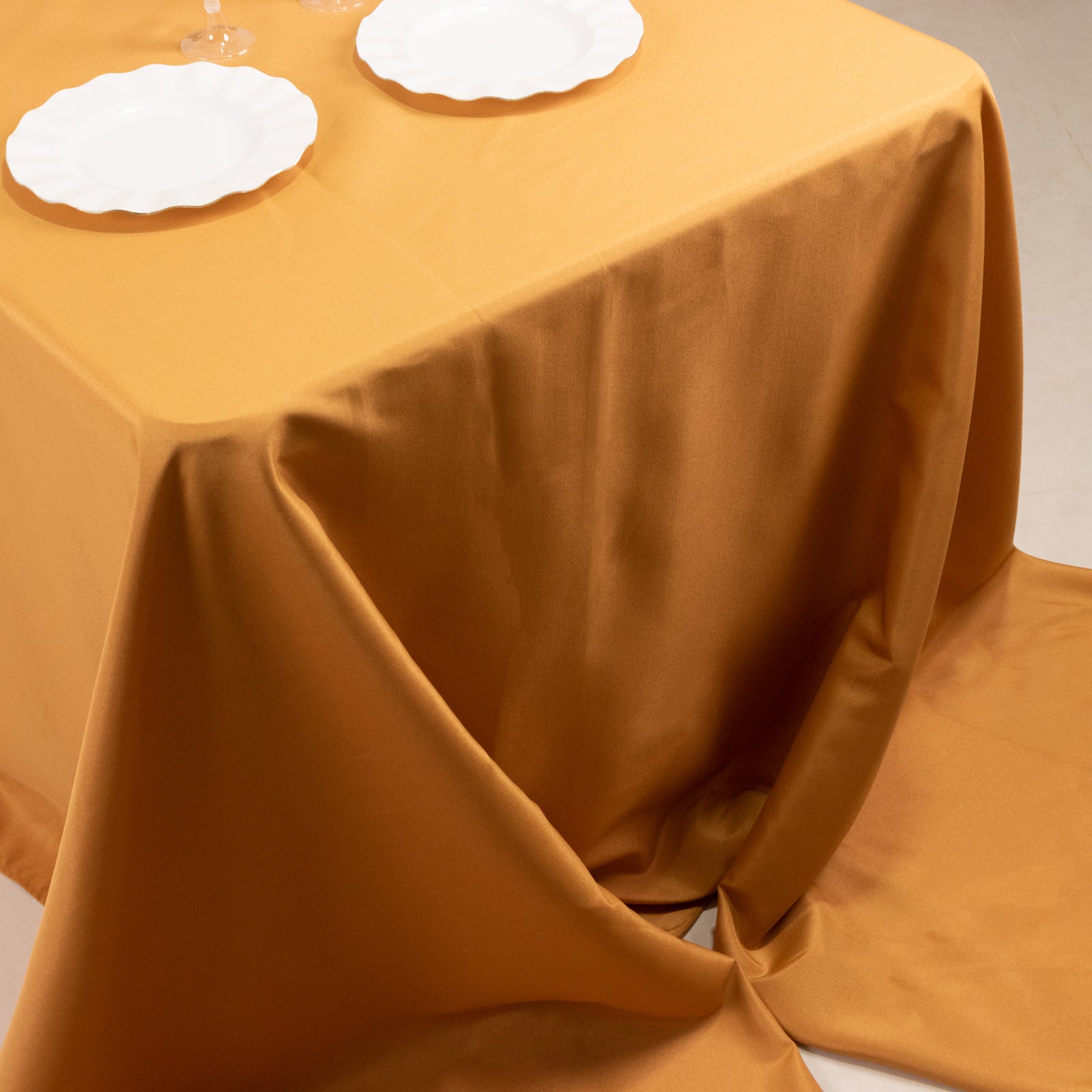 Exclusive Gold Seamless 220GSM Stain-Resistant Premium Polyester Rectangle Tablecloth for Classy Events