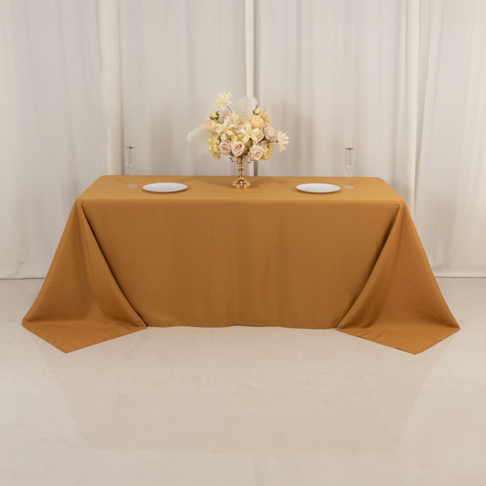 Luxury Gold Seamless 220GSM Stain-Resistant Premium Polyester Tablecloth for Events