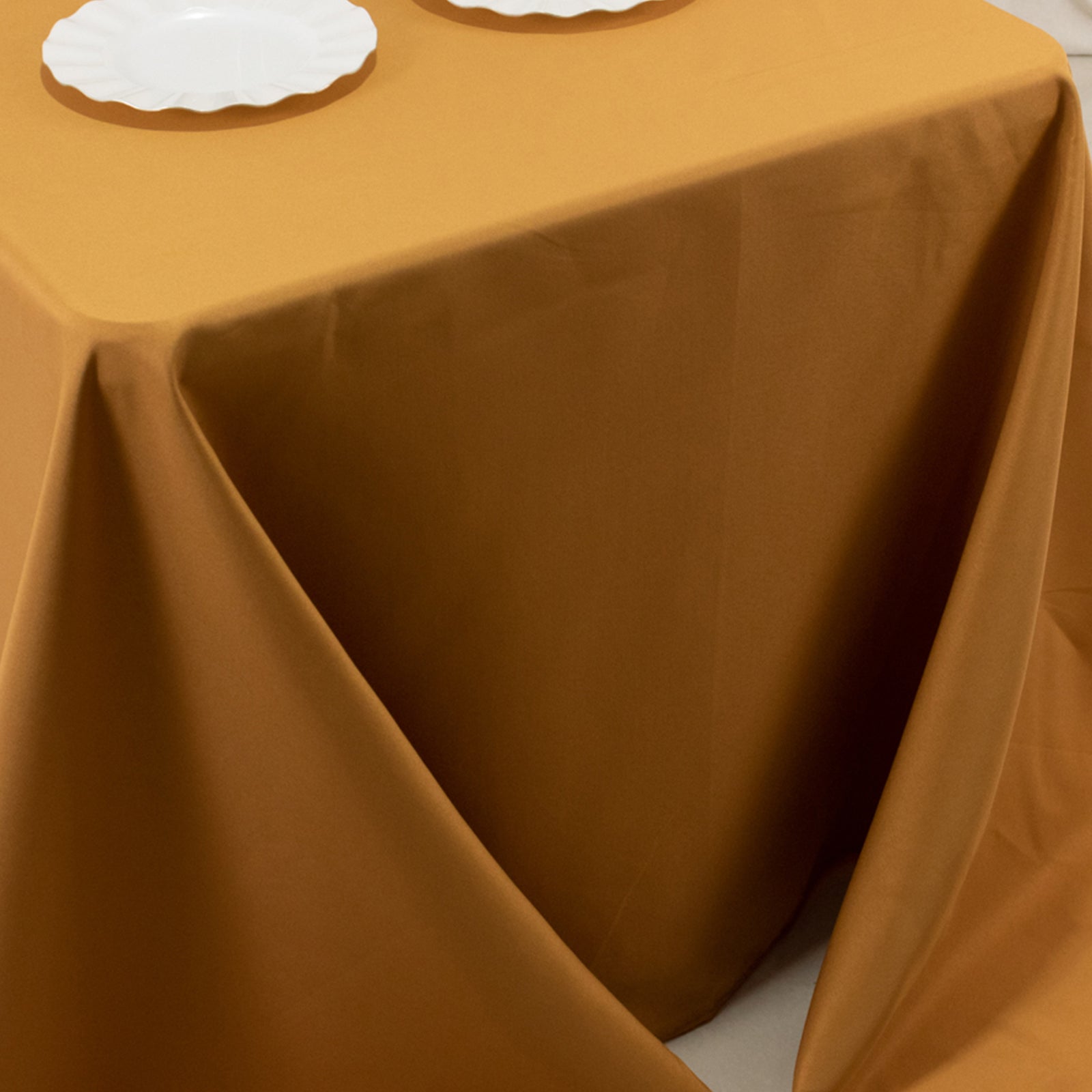 Luxury Gold Seamless 220GSM Stain-Resistant Premium Polyester Tablecloth for Events